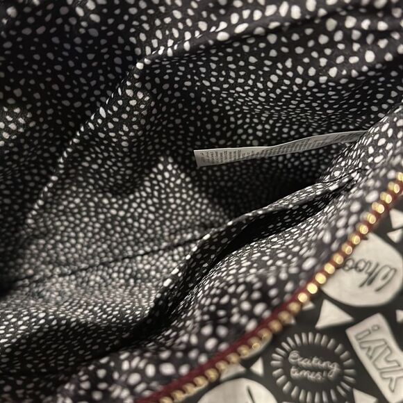 NWT-OLD NAVY FRINGE POCKETBOOK - Picture 6 of 6